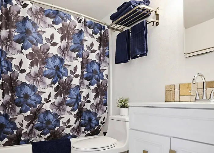 Cozy 2br Near Westgate&stadium, Pet Friendly V2 * Glendale