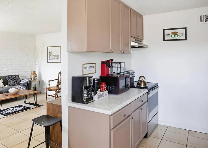 Cozy 2br Near Westgate&stadium, Pet Friendly V2 Apartment