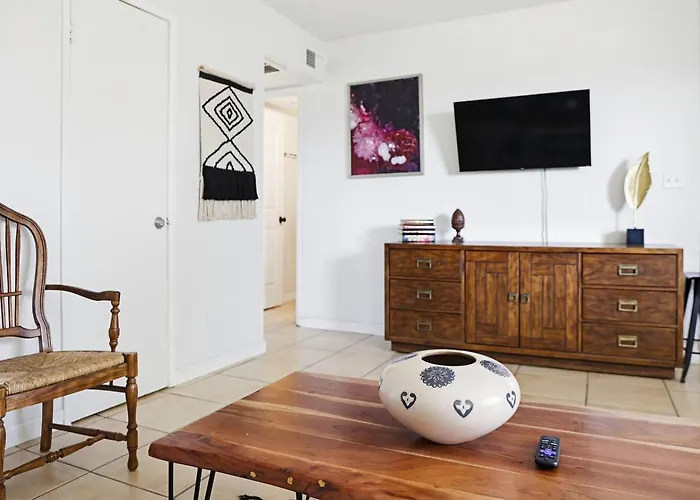 Cozy 2br Near Westgate&stadium, Pet Friendly V2 Glendale