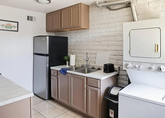 Cozy 2br Near Westgate&stadium, Pet Friendly V2 Apartment Glendale