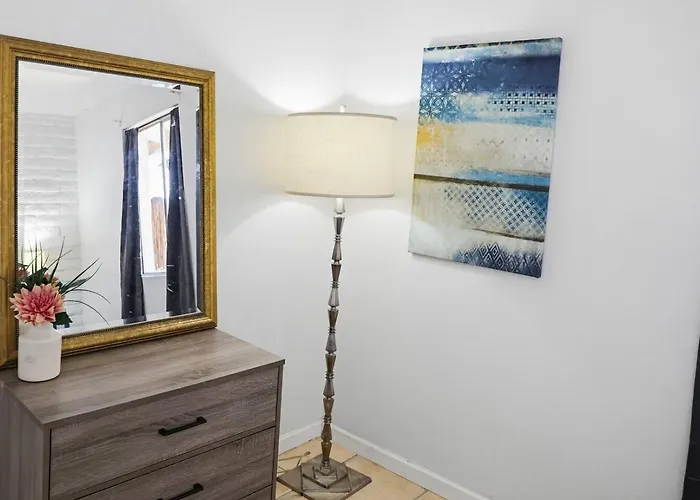 Cozy 2br Near Westgate&stadium, Pet Friendly V2 Apartment Glendale