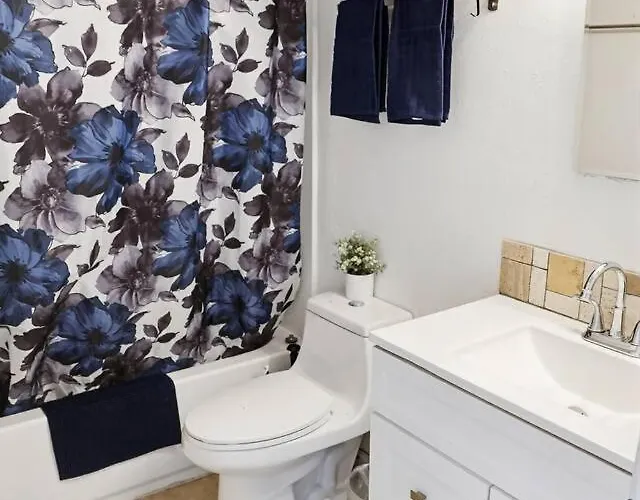Cozy 2br Near Westgate&stadium, Pet Friendly V2 Apartment *