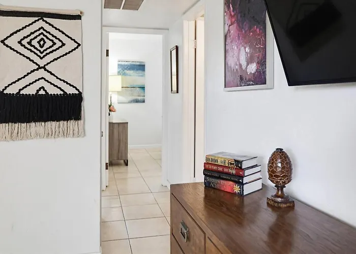Apartment Cozy 2br Near Westgate&stadium, Pet Friendly V2 Glendale
