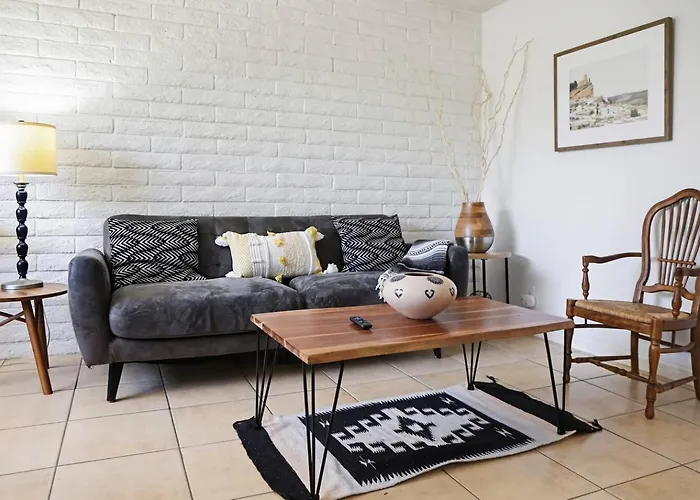 Cozy 2br Near Westgate&stadium, Pet Friendly V2 *